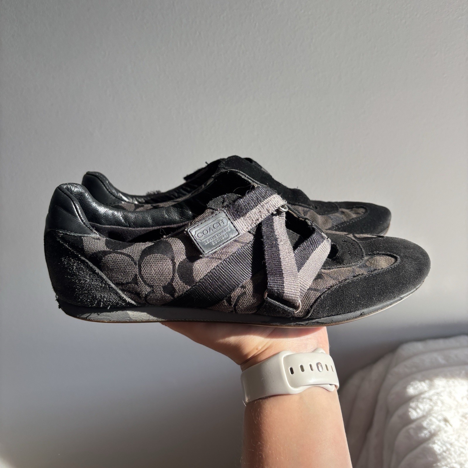 Coach Juli Signature Hook & Loop Strap Low Top Sneakers Black Gray Womens