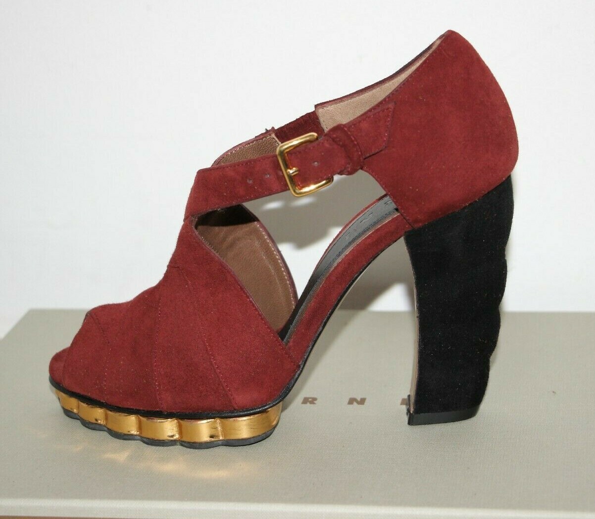 MARNI Sculptured Heels Gold Interwoven Platform Suede Sandal sz US 6/IT 36 $880