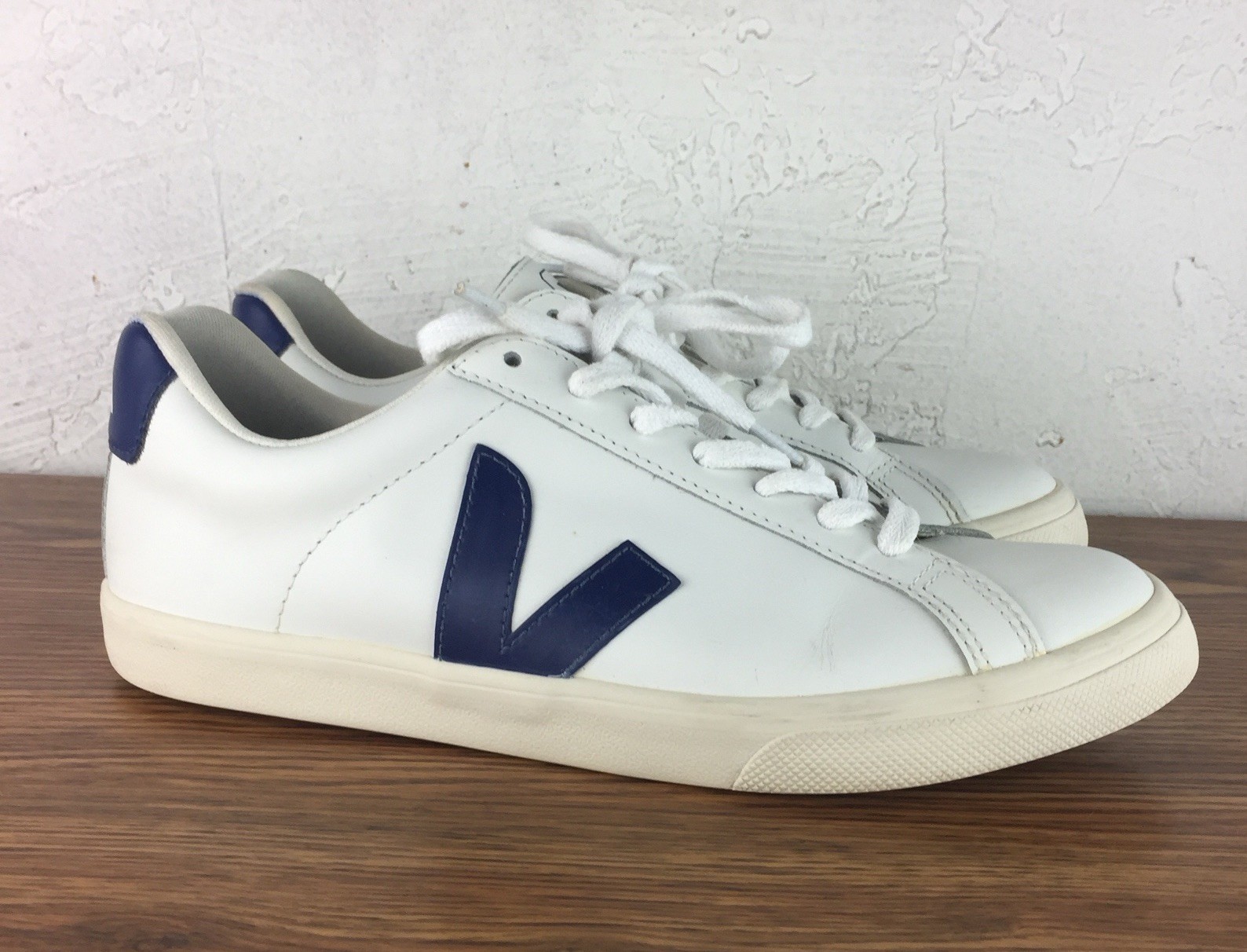Veja Womens Esplar Leather Sneakers White/Blue US 8.5/ EU 40 Lace -Up Trainers