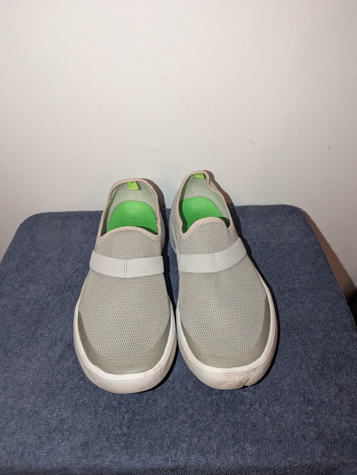 Oofos OOmg eeZee Recovery Low Slip On Shoes Womens Size 8 Gray Comfort