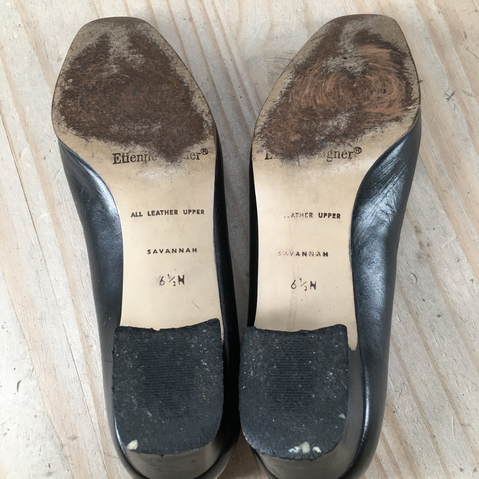 Etienne Aigner Pumps Womens 6.5N Black Savannah Slip On Casual Comfort Leather