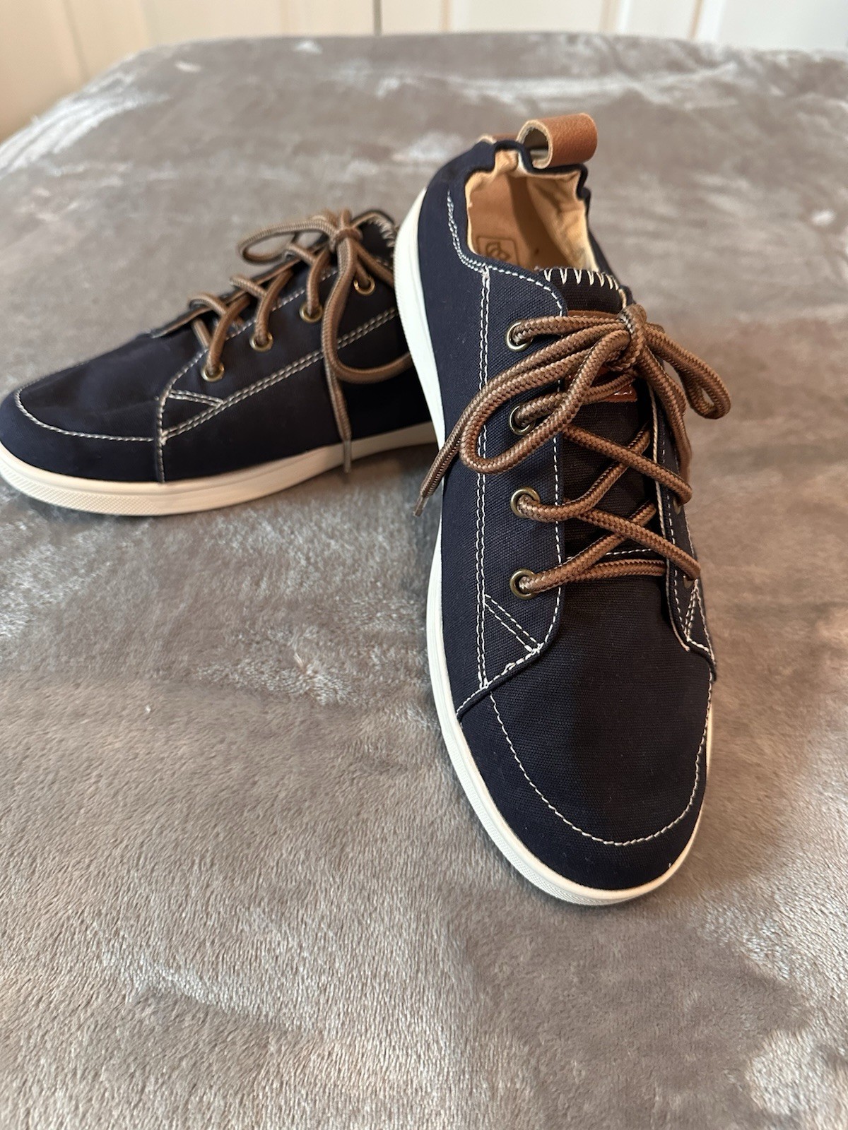 Women’s Wide Width Spenco Santa Clara Canvas Sneaker-Boat Shoe In Navy Sz: 9D