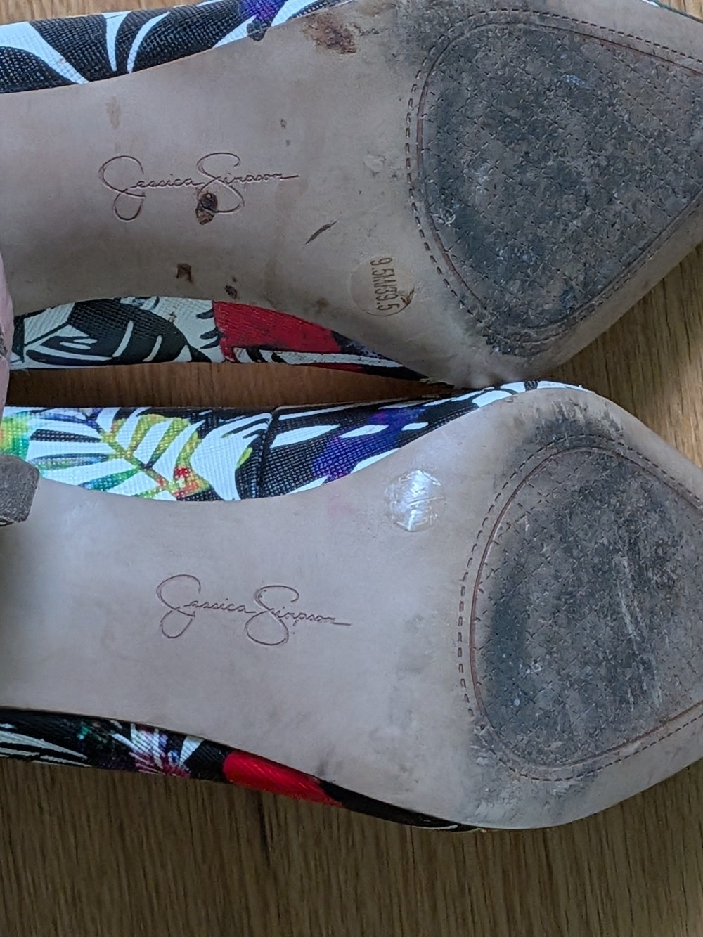 Jessica Simpson Cassani Multi Palm Print Tropical Stiletto Pumps Sz 9.5 Stiletto