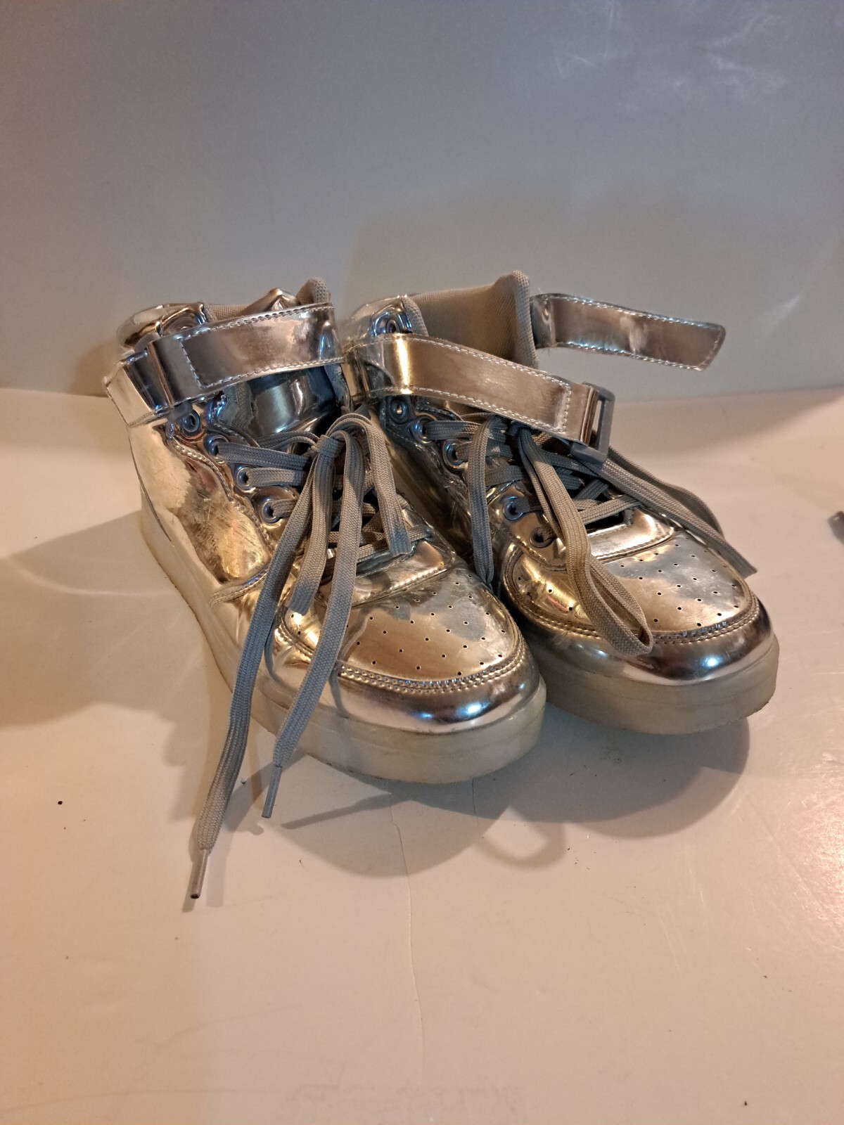 Odema Unisex Shoes High Top Sneakers for Unisex Silver Size 9.5 Light Up WORKS