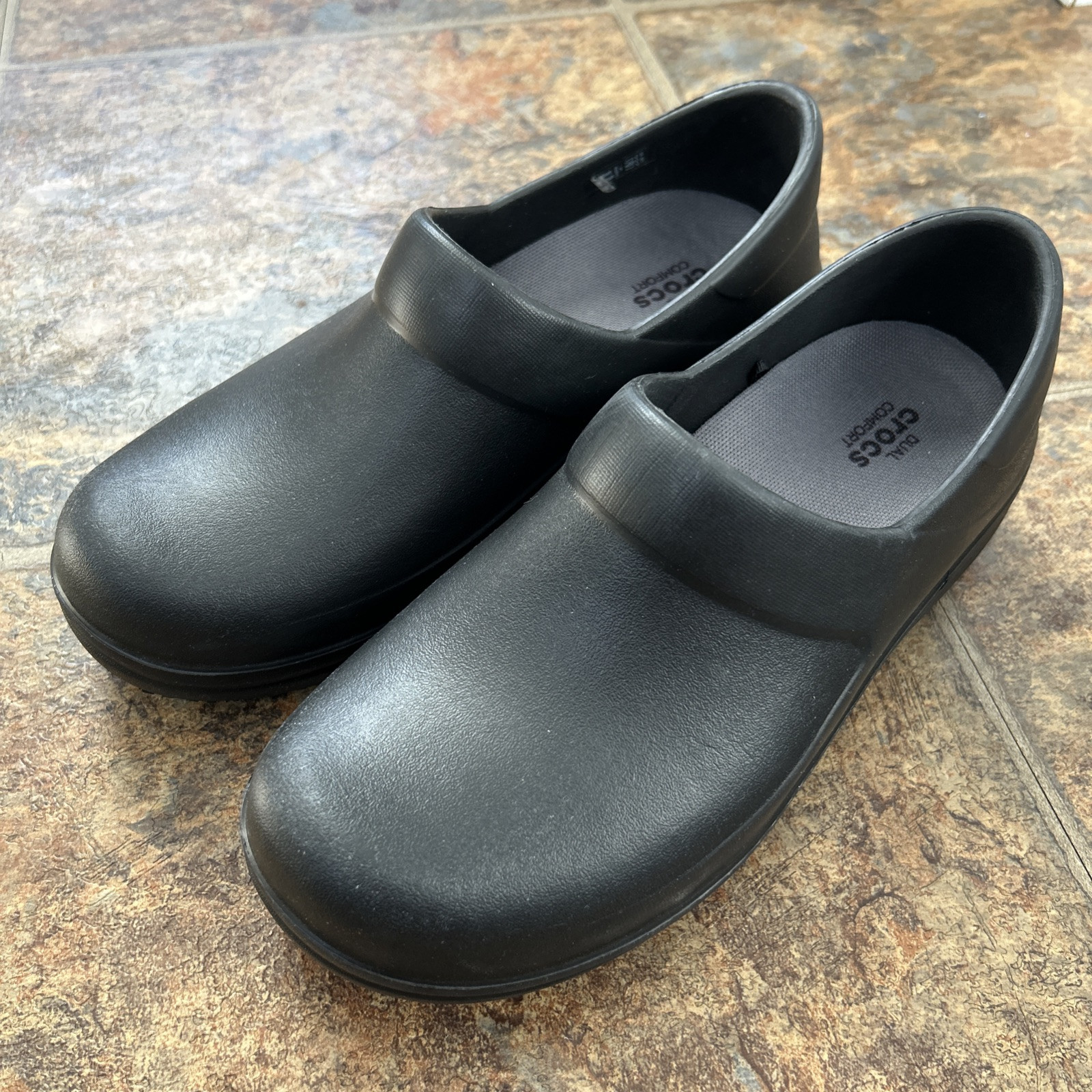 Crocs Slip Resistant Shoes On The Clock Clogs Nurse Shoes Chef Shoes W8 M6