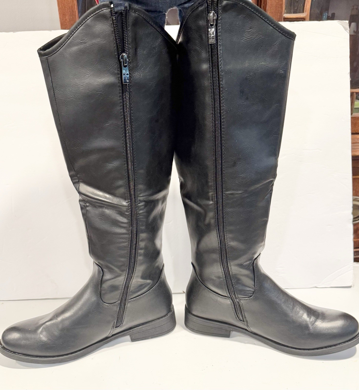 Vepose New York Knee High Boots Womens Size 9 Black Side Zip Shoes Equestrian