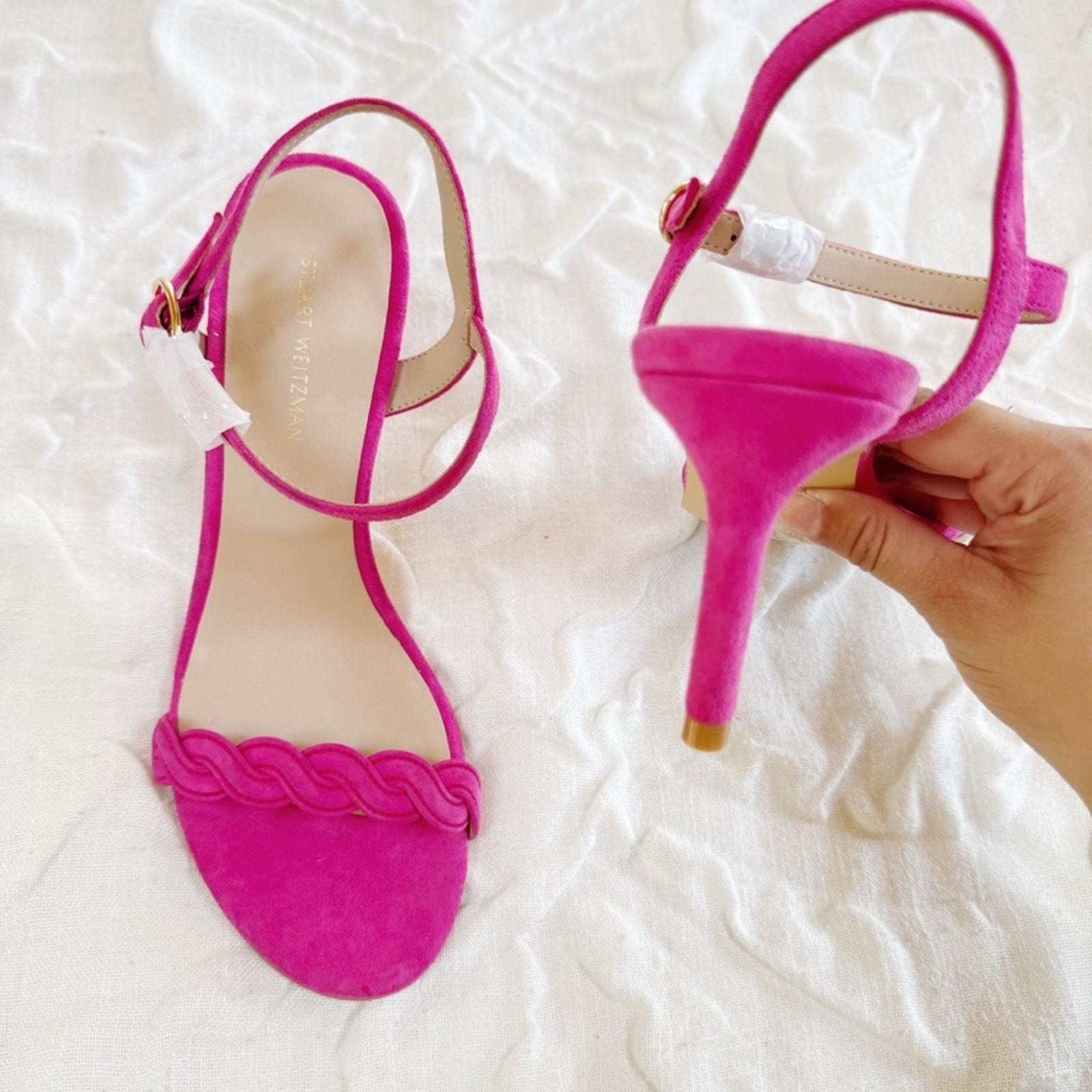 Stuart Weitzman Dancer Twistie 100 Suede Sandal In Pink