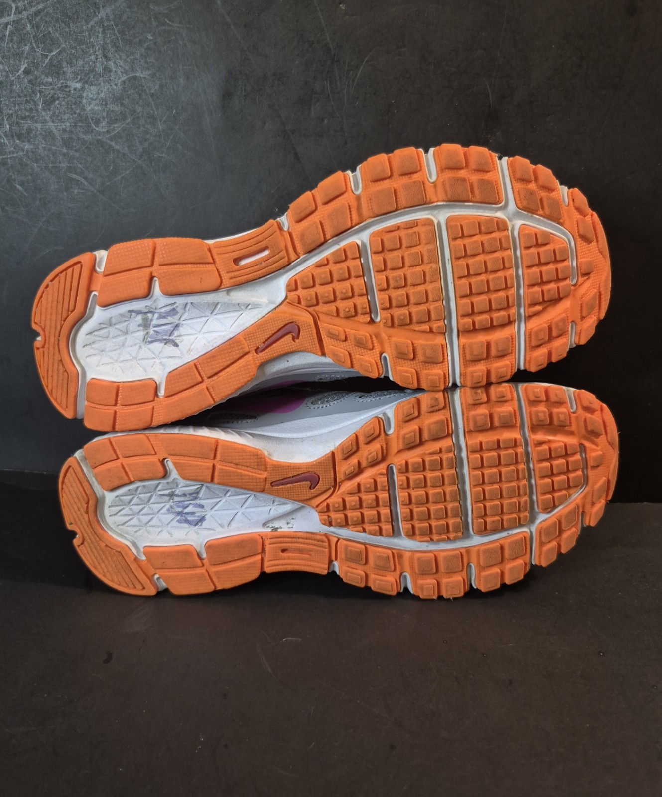 Nike Revolution 2 Gray/Orange Running Walking Athletics Shoes – Size 7