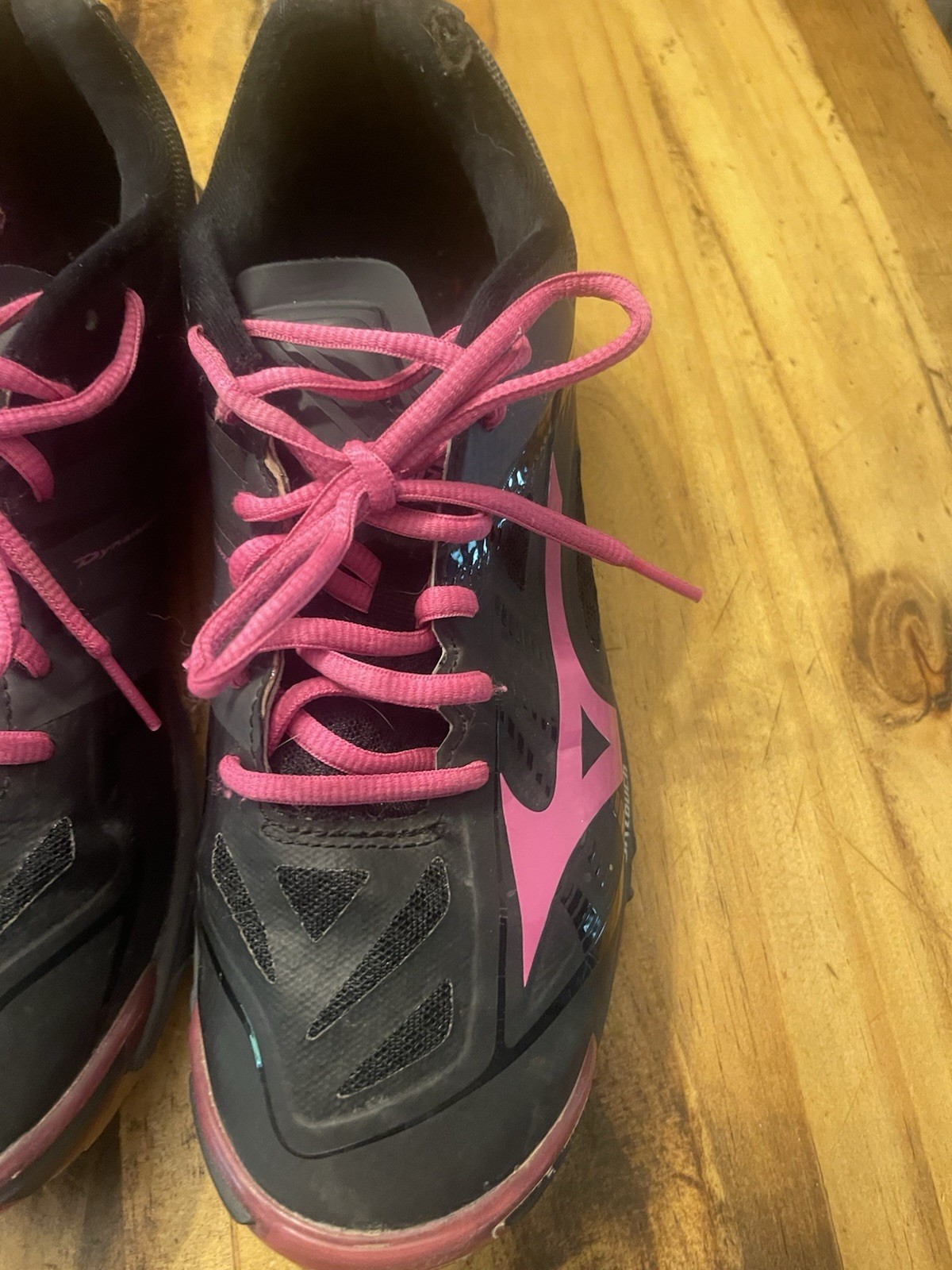 Mizuno Wave Lightning Z2 Women’s Size 10 Athletic Volleyball Shoes Black/Pink