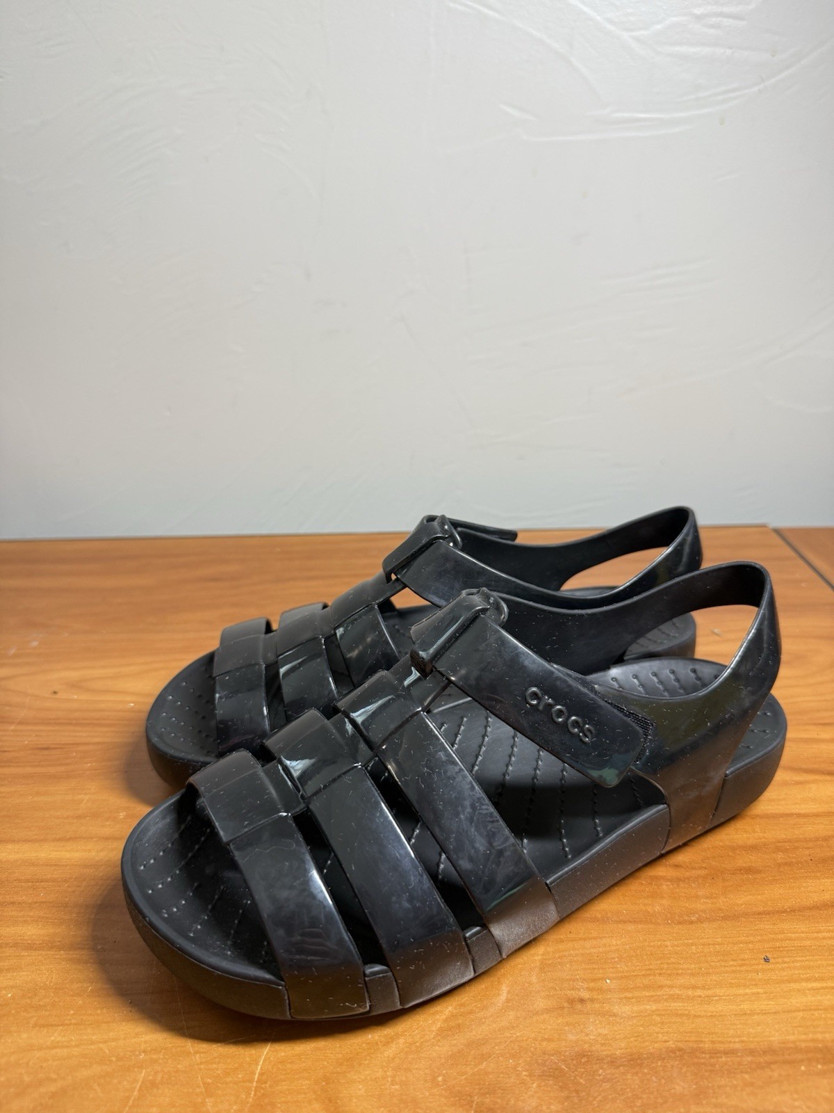 CROCS Splash Glossy Fisherman Womens J5/W7 Black Slingback Open Toe Sandals