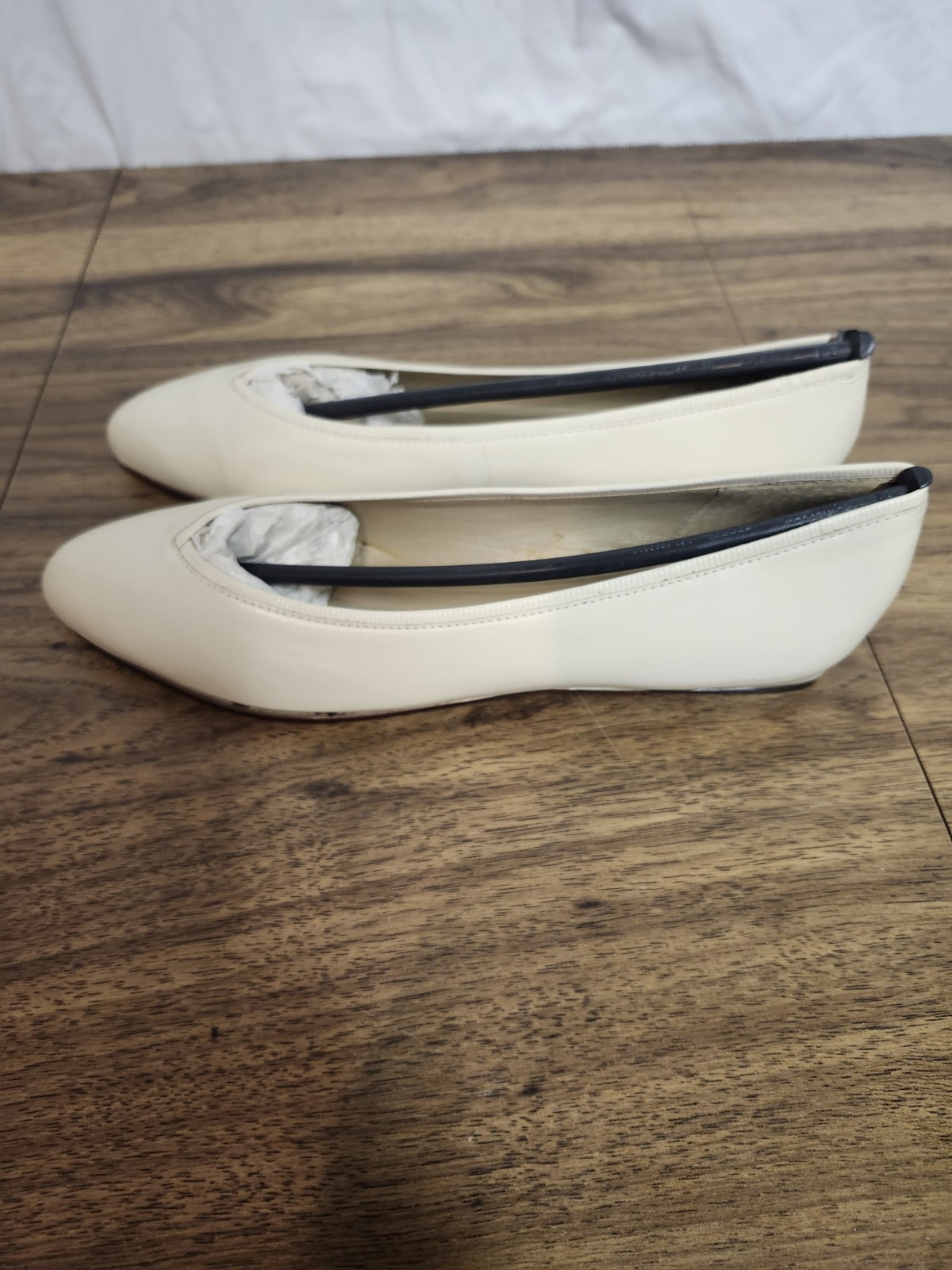 naturalizer Nude Tan Flats Nwob Soze 8 1/2 AAA 8.5 AAA