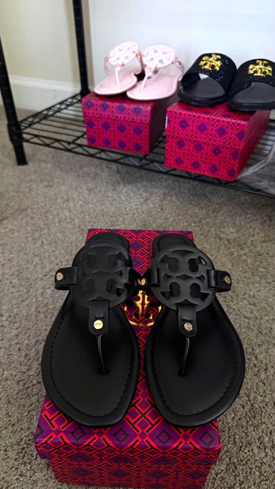 Tory Burch Women’s Black Leather Thong Sandals Logo Slip-On Size 7.5