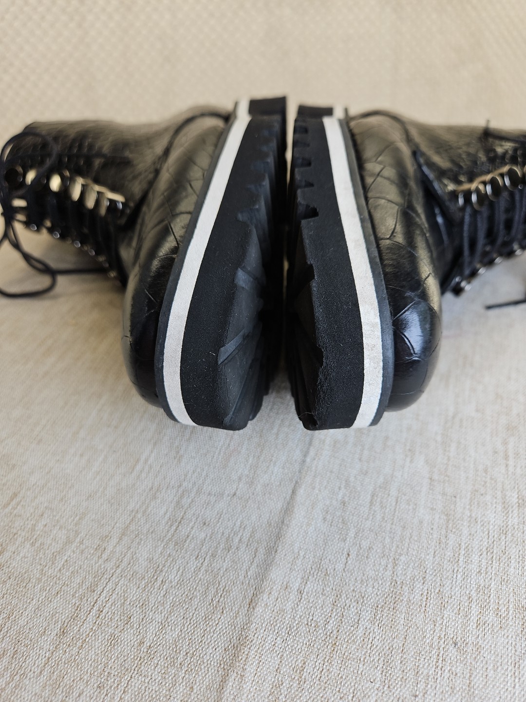 MAESTRIA Calzature Artigianali Croc Leather Lug Sole Blk Bootie S 37 Barely Used