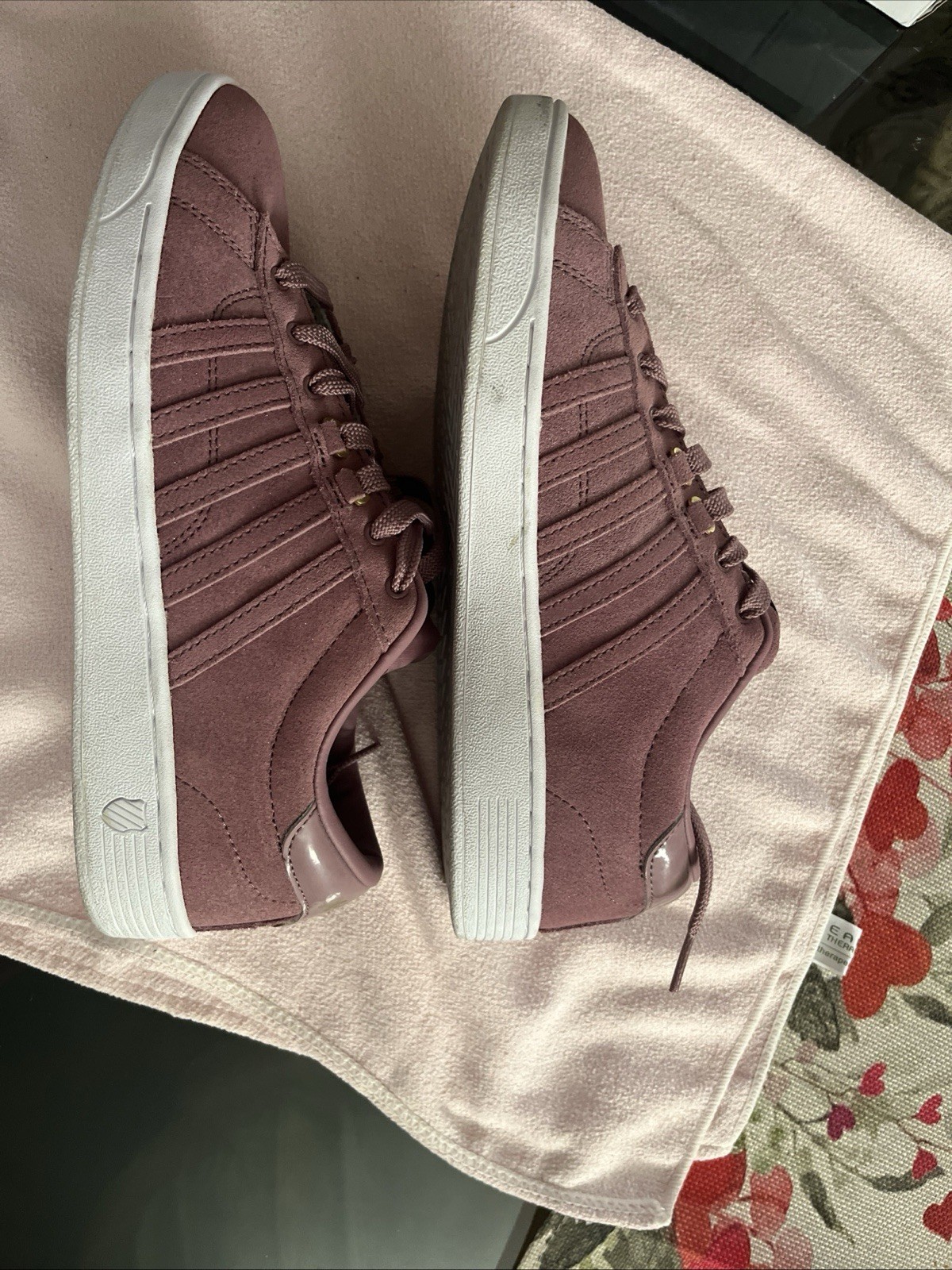 K-Swiss Women’s Dusty Pink Sneakers Tennis Shoes Size 9.5 9 1/2 Suede EUC