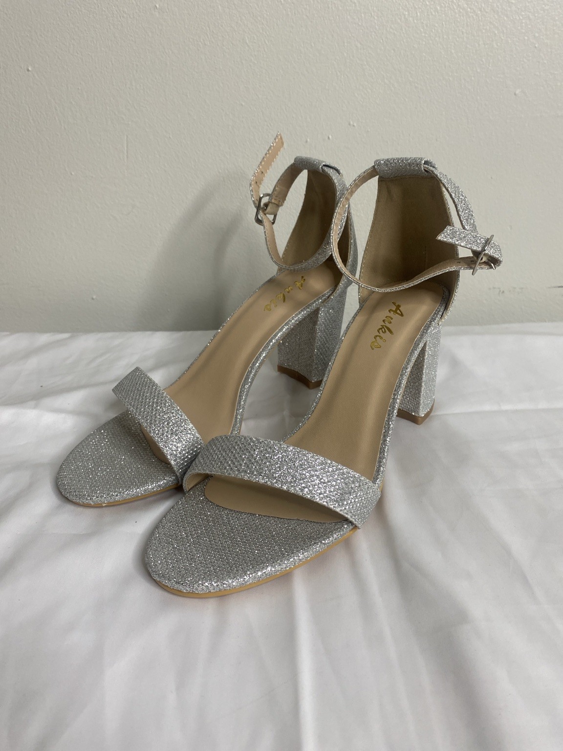 Ankis Silver Glitter Chunky Heel Sandals Women’s Size 6B Ankle Strap New