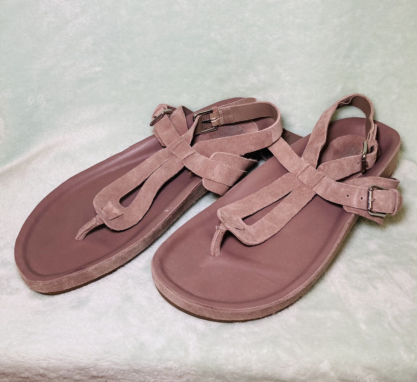 Belle Sigerson Morrison – “April” Beige Flat Suede Women’s Sandals – Size 8