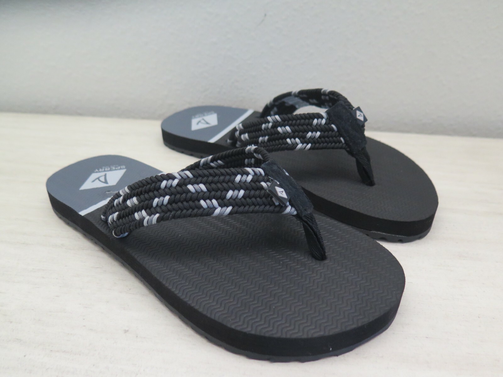 Sperry Women’s Sz 5M Black Wharf Webbing/Leather Flip Flop Sandals