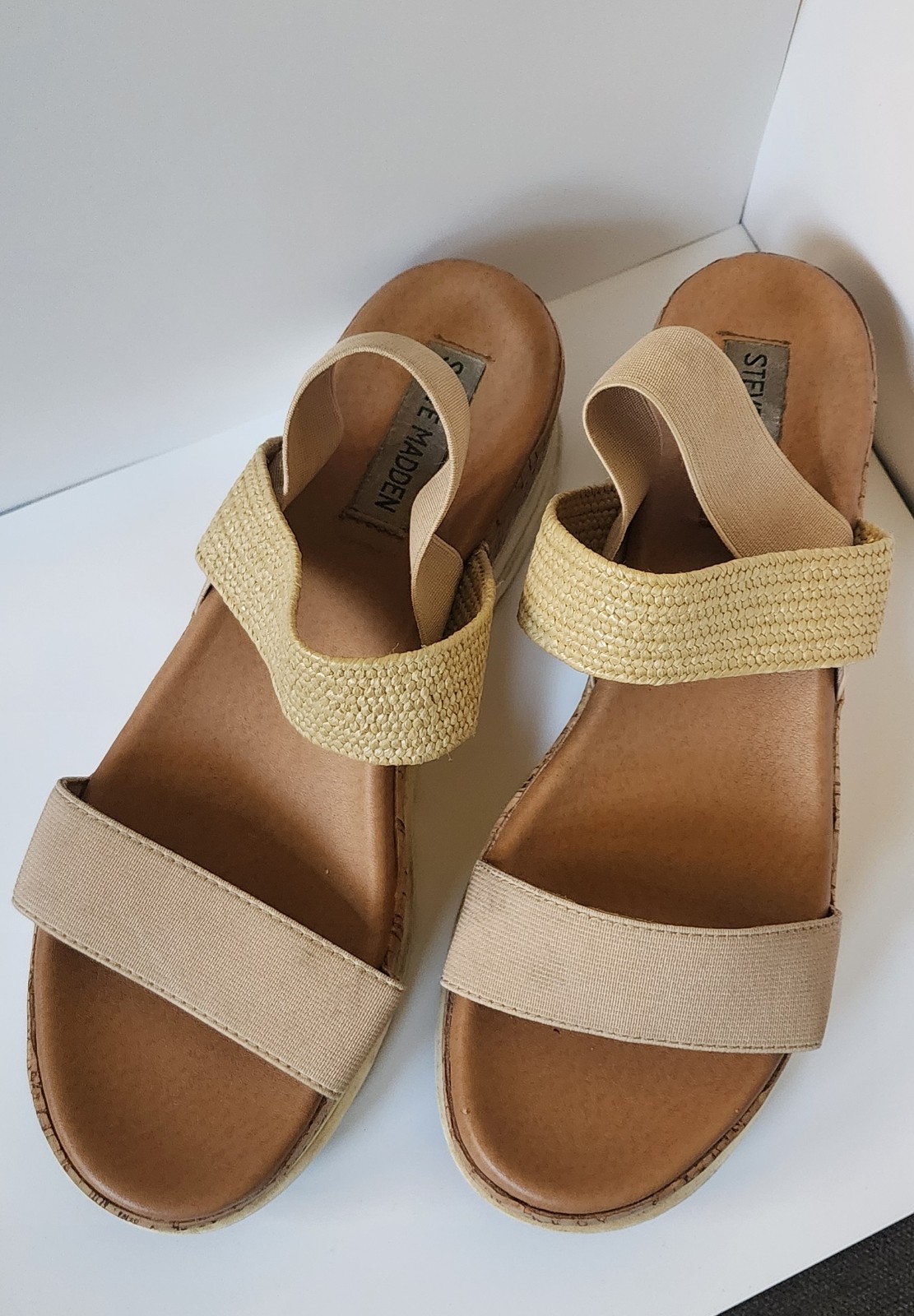 Steve Madden Wedge Sandal Beige And White Women’s Size 8M