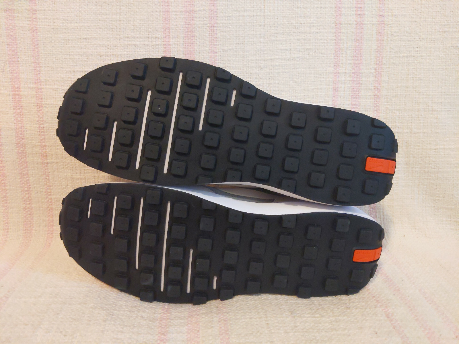 W Nike Waffle One White Grey Black DC2533 102 Women’s Shoes Size 11 (=Men 9.5)