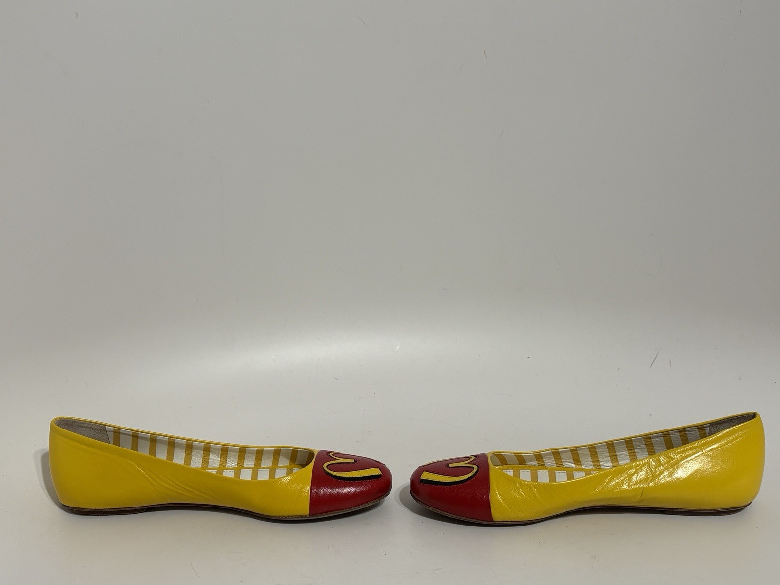 Vtg Moschino AW2014 Yellow M Logo Ballet Flats 35.5