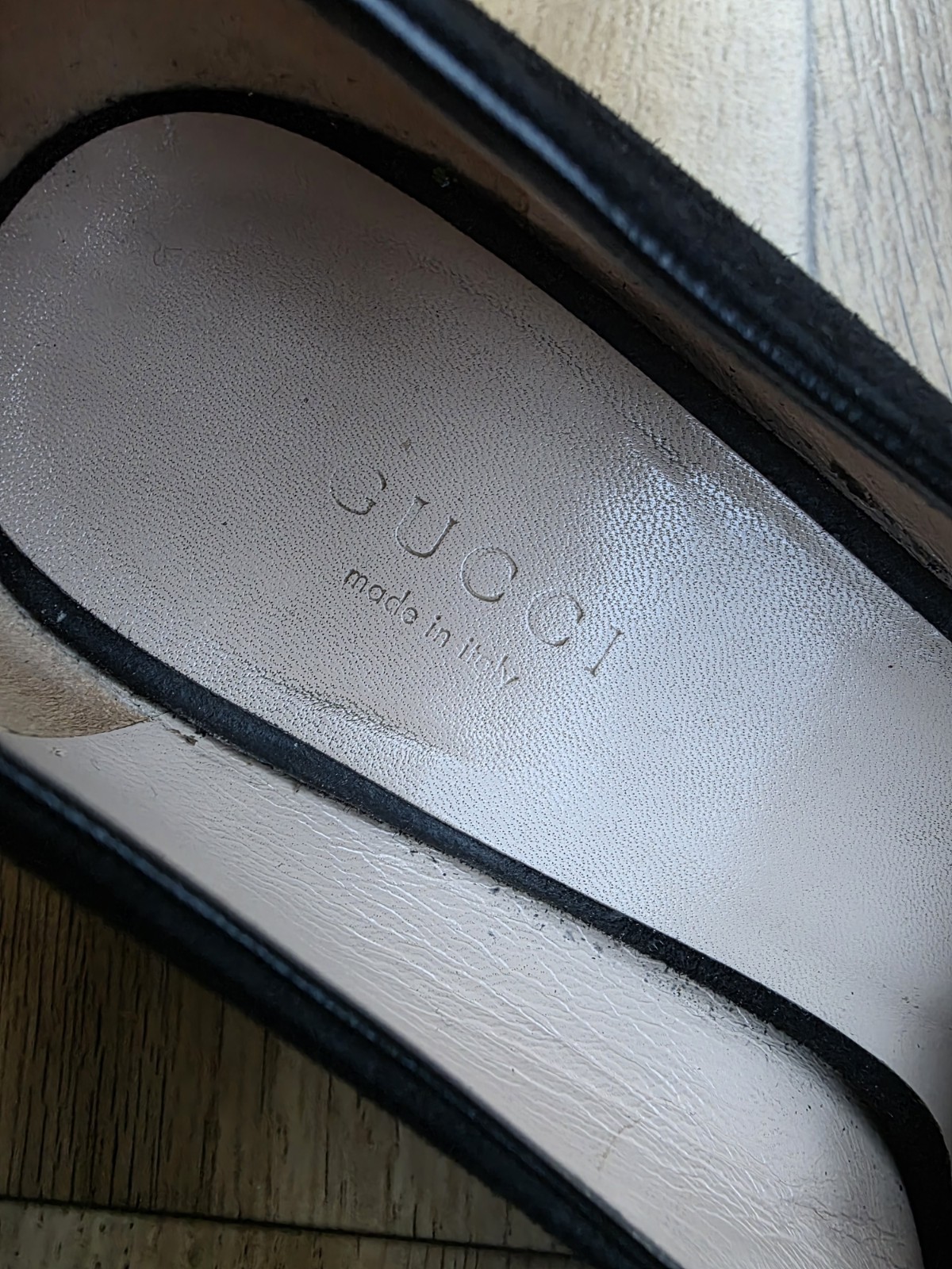 GUCCI MARMONT FRINGE PUMP SUEDE LOAFERS SIZE 38.5 EU, 8 US, 5.5 UK