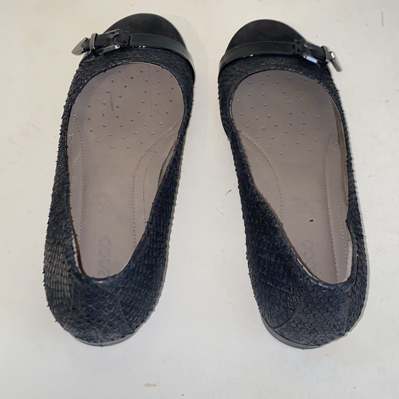 Ecco Touch 15 Black Reptile Cap Toe Ballet Flats Womens Size 35 (US 4 – 4.5 )
