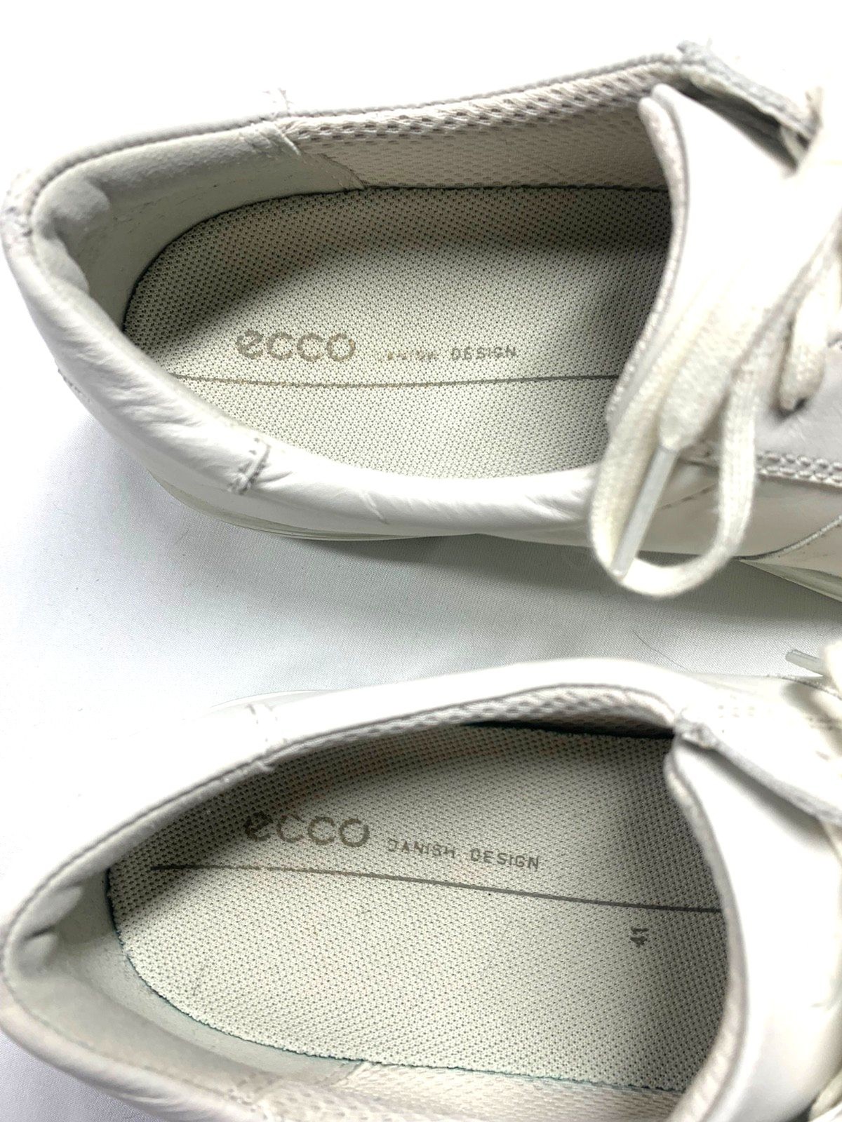 Ecco Soft Classic White Leather Sneakers Women’s Size US 10 – 10.5 EU 41