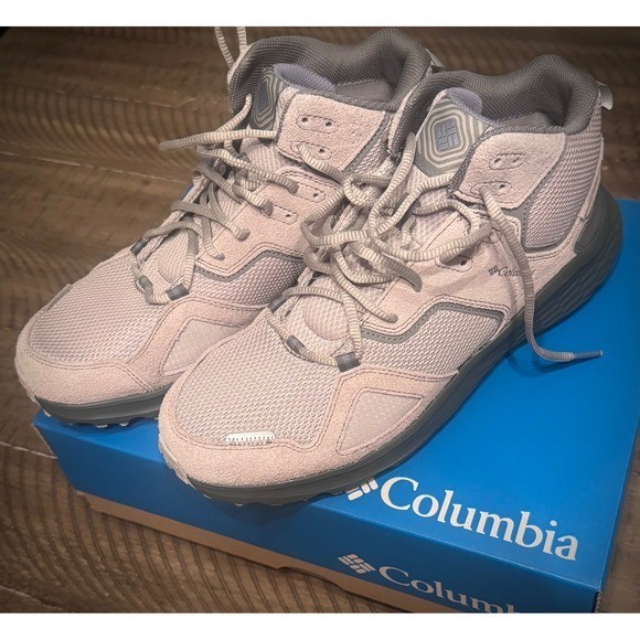 Columbia Women’s Gray Hiking Shoes Ortholite Eco US 11 Trail Sneakers