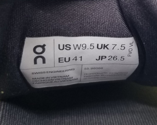 On Cloudgo Swiss Engineering Women’s Size 9.5 Road Running Shoes *Less than 5 mi