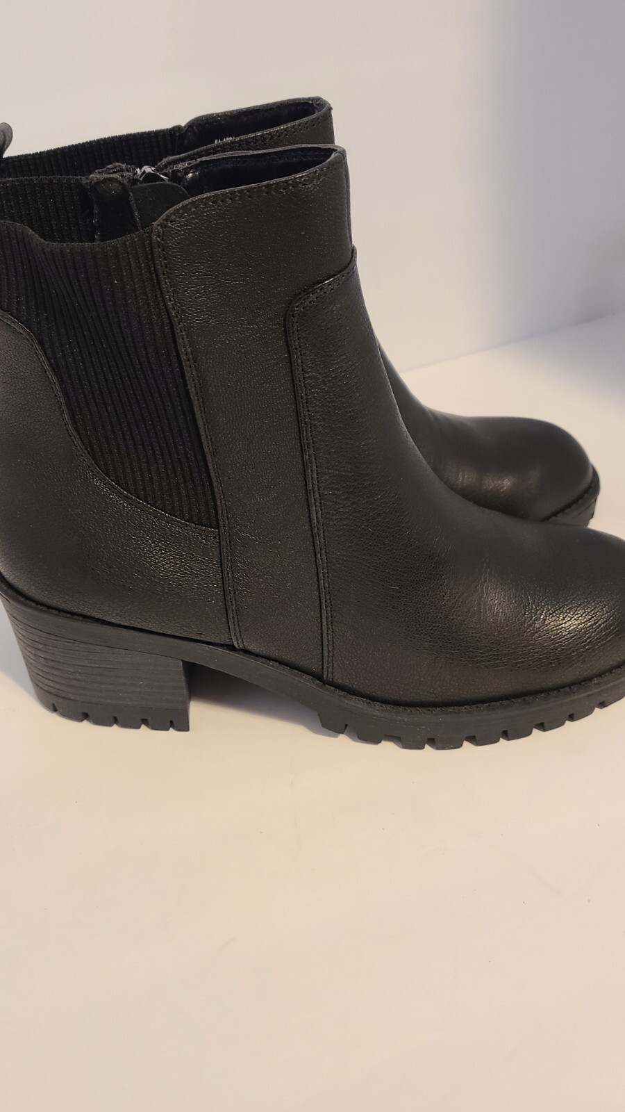 Bella Vita Womens Connery Boots Chelsea NWB Size 9