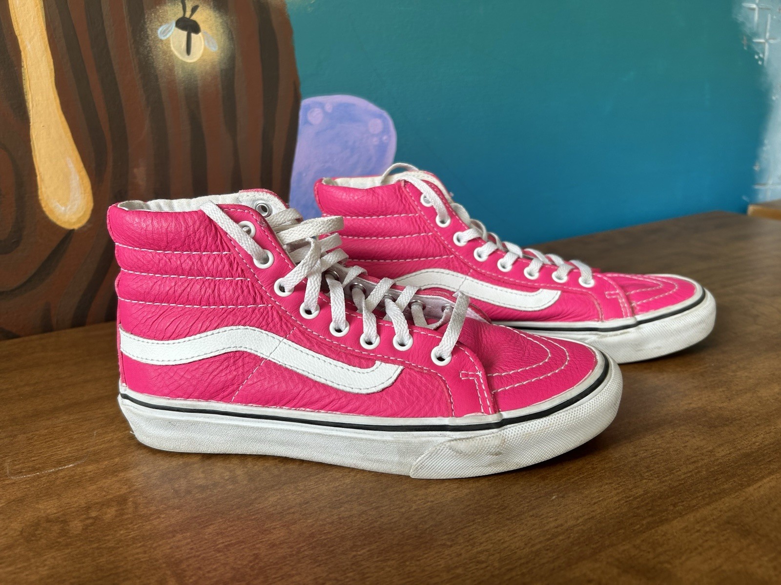 Vans Sk8-Hi Hot Pink Leather High-Tops – Women’s 5 / Men’s 3.5