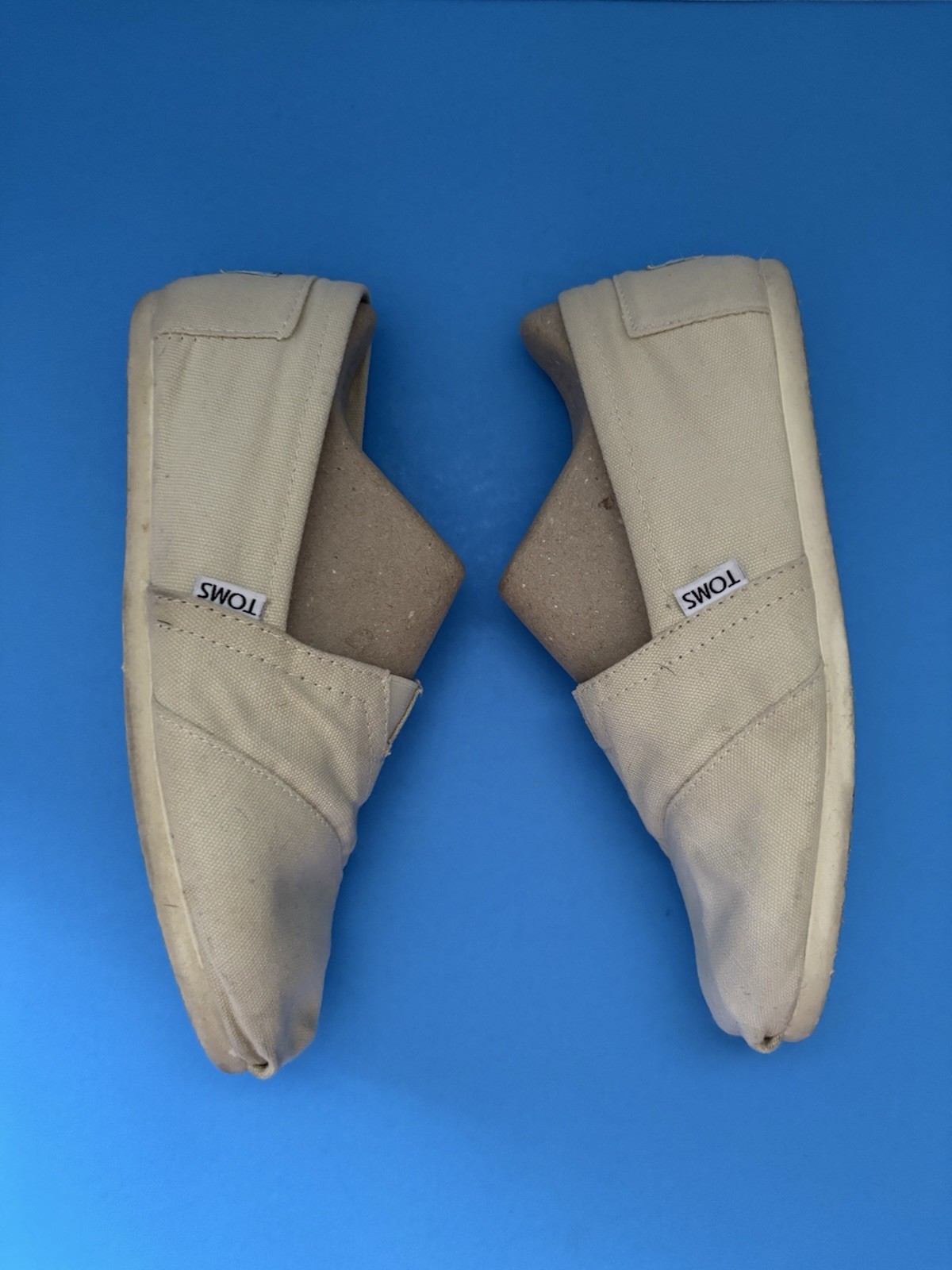 Tom’s Women’s Cream Colored Canvas, Size 9