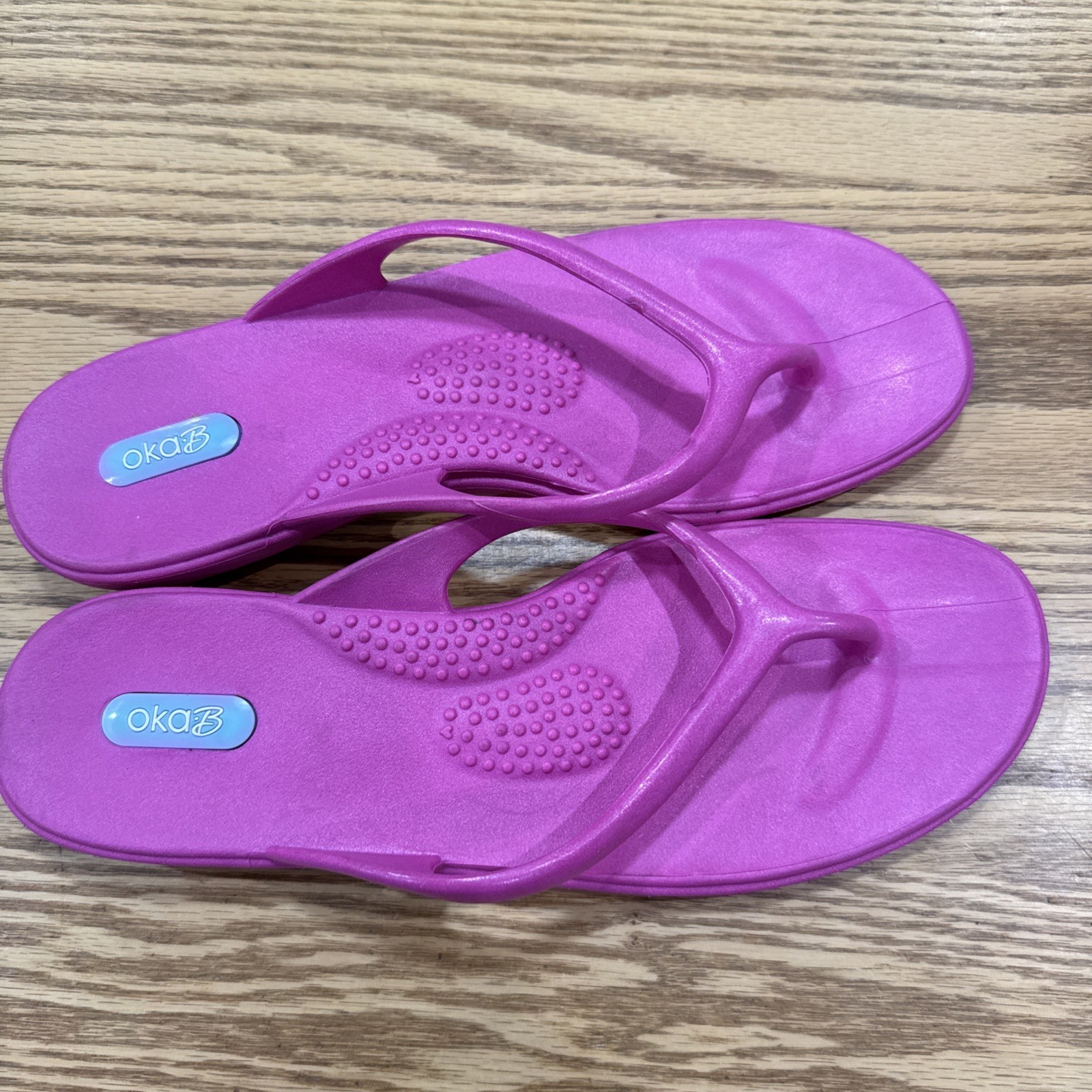 Oka B Women’s Sandals Size Large Pink Flip Flops Slip On Rubber Sole USA