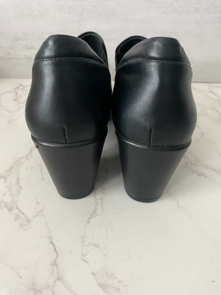 Dream Pairs Heels Sz 9W Black Mid Heel Classic Minimalist Business Casual