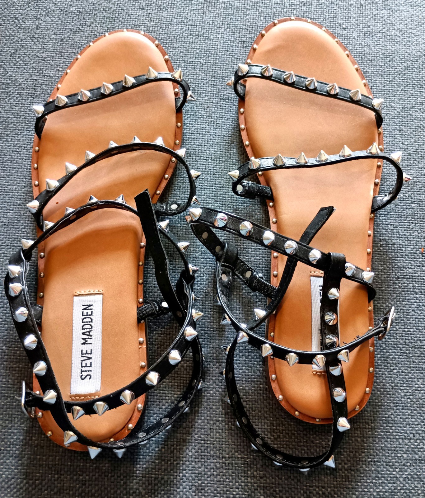 Steve Madden Spike Studded Sandal Size 8 M Travel Tan Flat Clear Ankle Strap