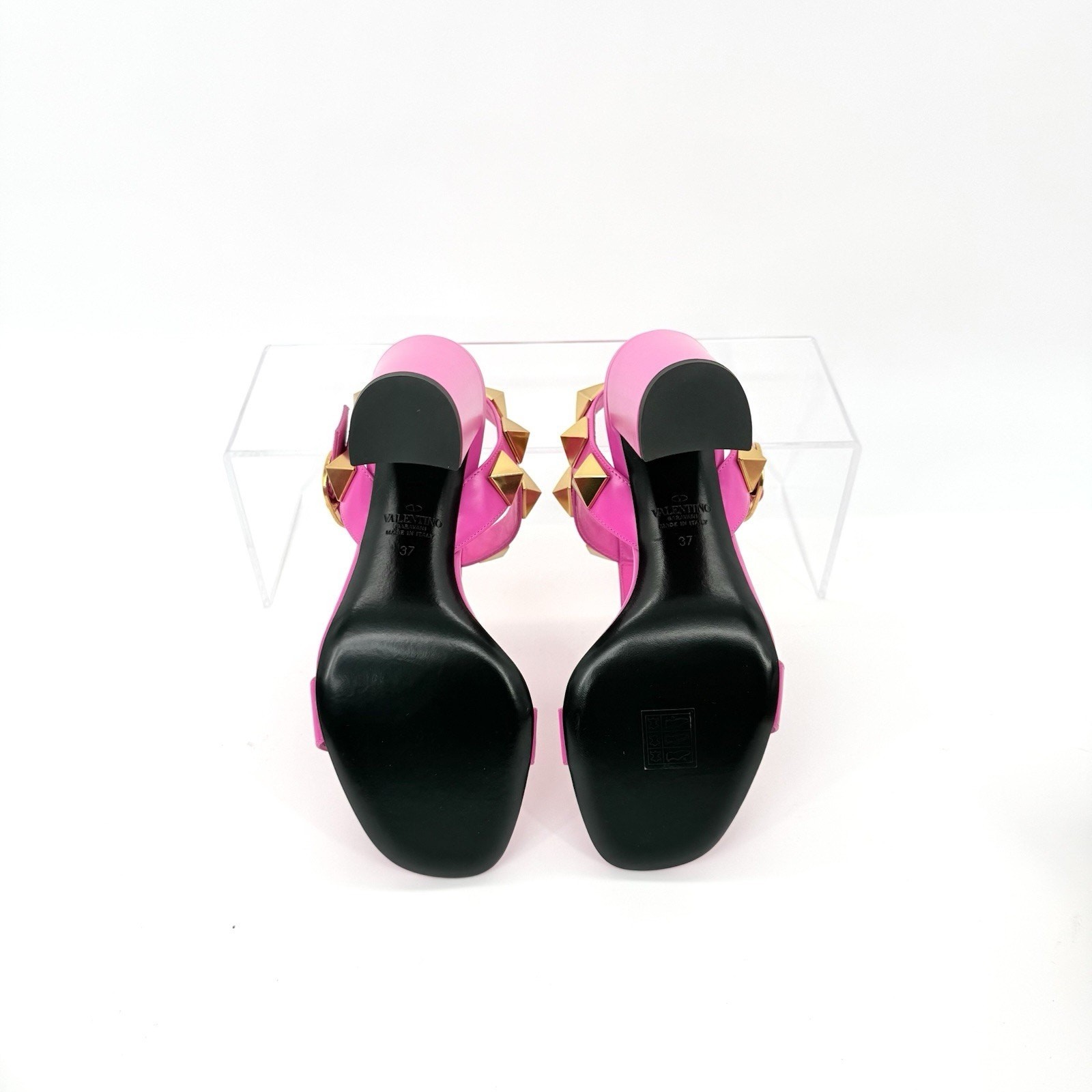 NIB Valentino Garavani Slingback Sandals 37 US 7 Roman Studs Rockstuds Pink