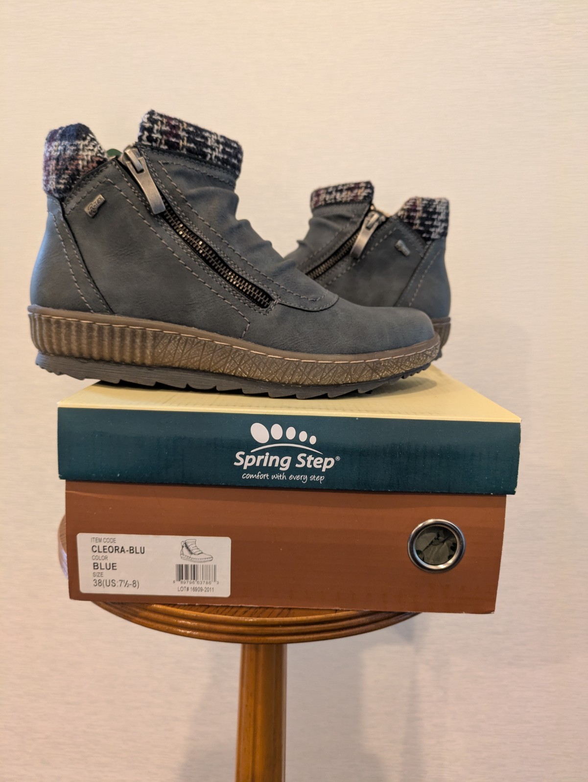 NEW Spring Step Booties/Boots (Winter, Spring, Fall) – Size 7.5 – 8, Ankle, Gray