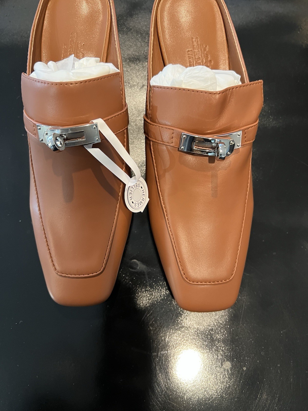 Hermès Style. Women’s Shoes Size 8 3 In High Heels Kelly