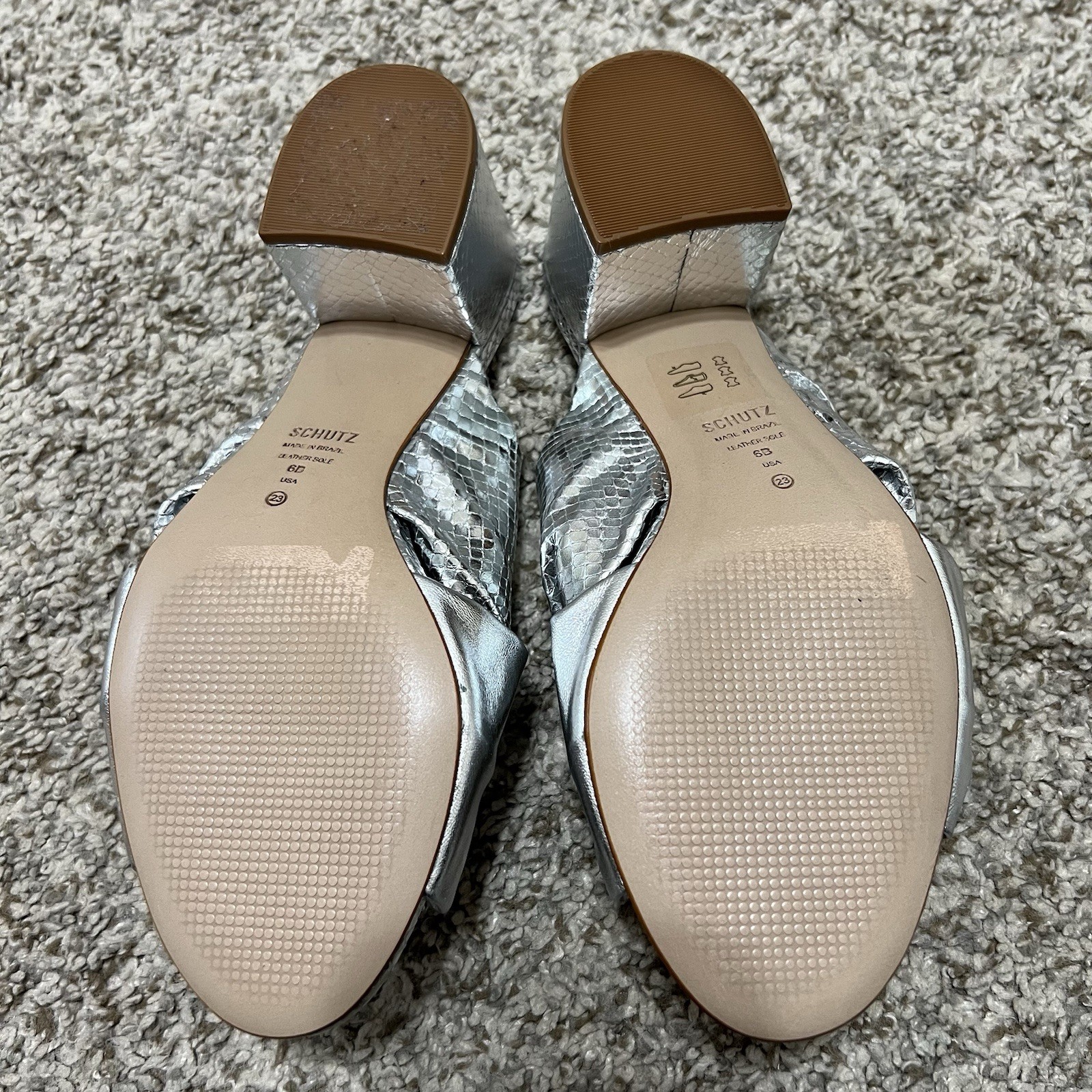 SCHUTZ Mindy Mid Metallic Silver Leather Block Heel Sandals Size 6