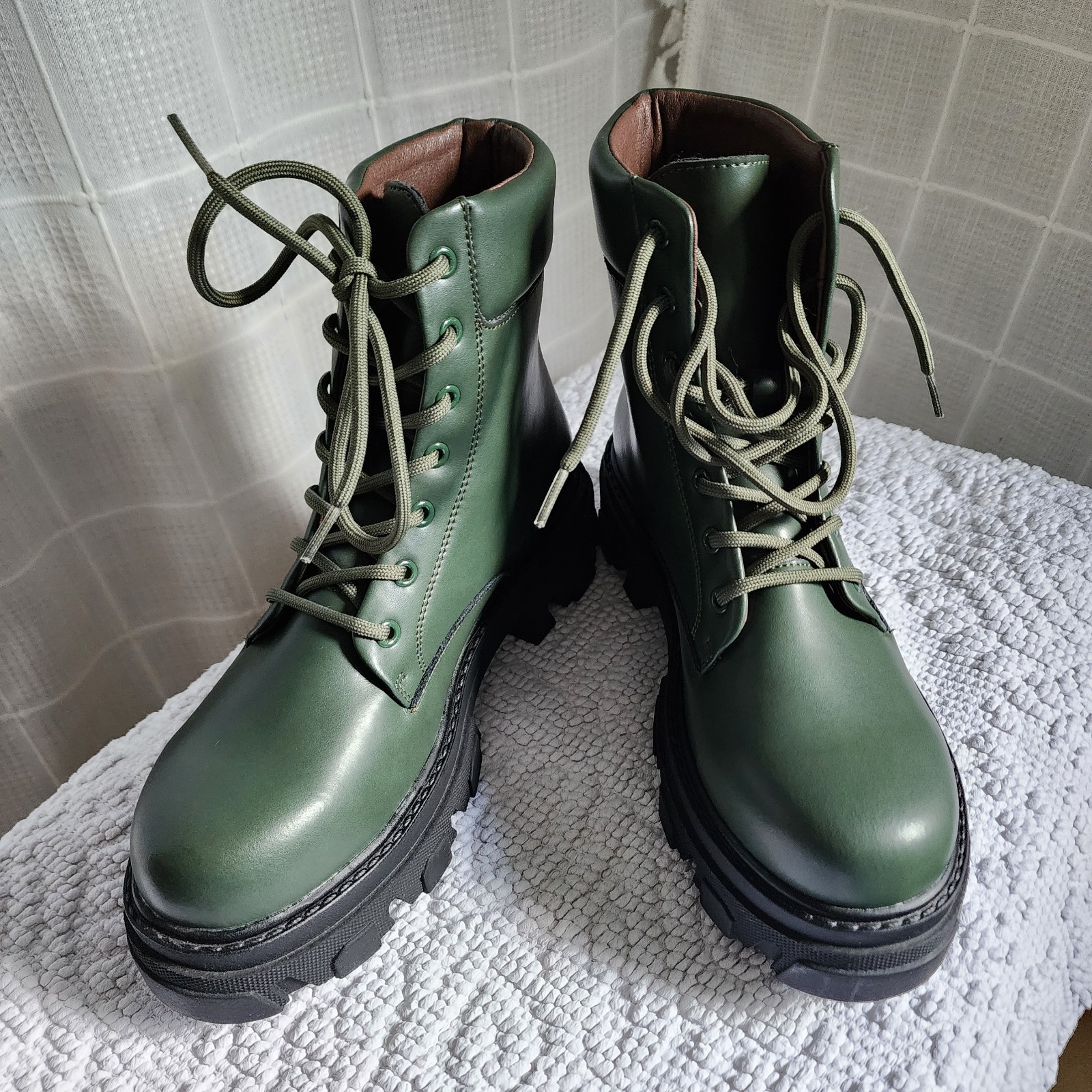 Green Platform Combat Boots Women’s EU 38 US 7.5 Chunky