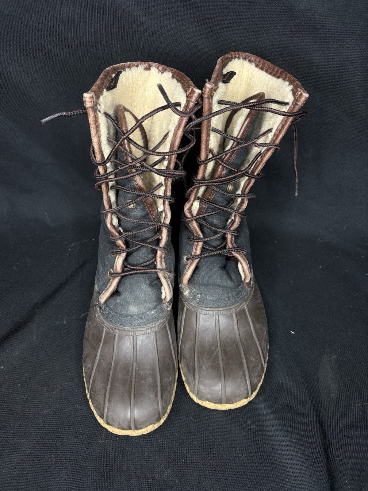 LL Bean Signature BlackWaxed Canvas Maine Hunting Boot Size 7 W Shearling Lined