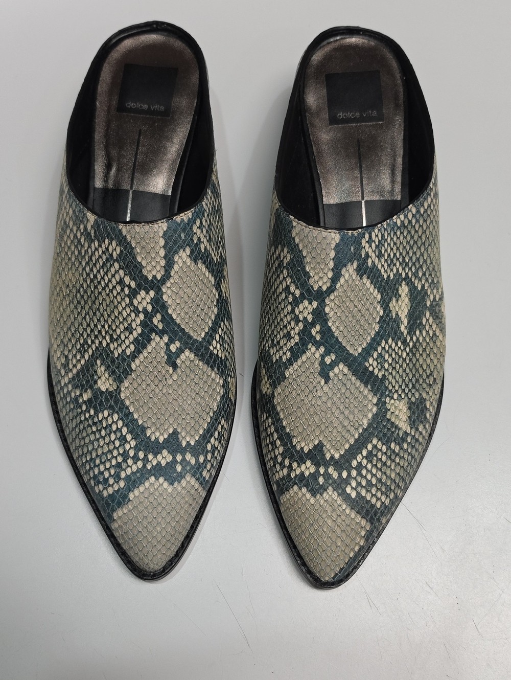 Dolce Vita Roya Snake-Embossed Print in Beige and Muted Blue/Teal – Size 11