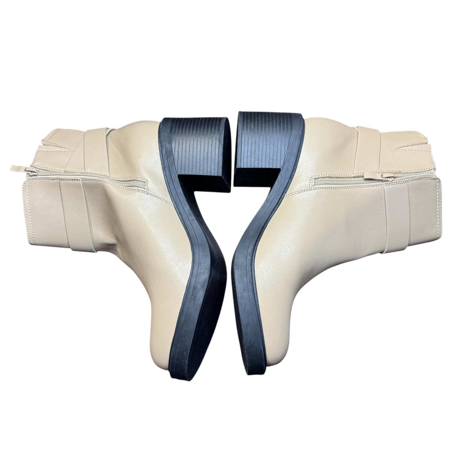 Torrid Booties Womens Size 11,5WW Beige Faux Leather Ankle Block Heel Zip Buckle