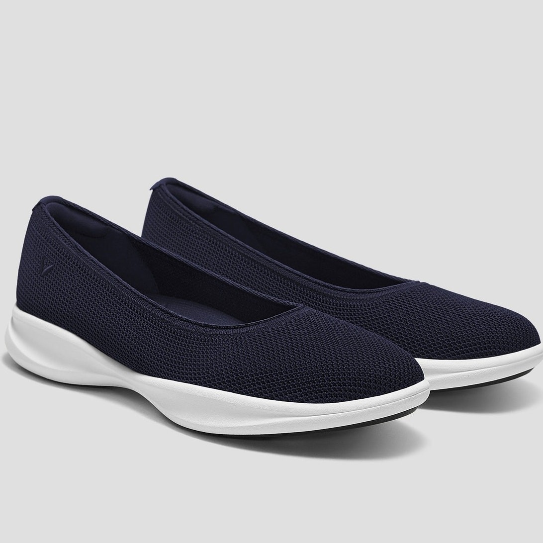 Vivaia Izabel Walker Pro Hybrid Comfort Support Knit Water RPT Flats Navy 8.5