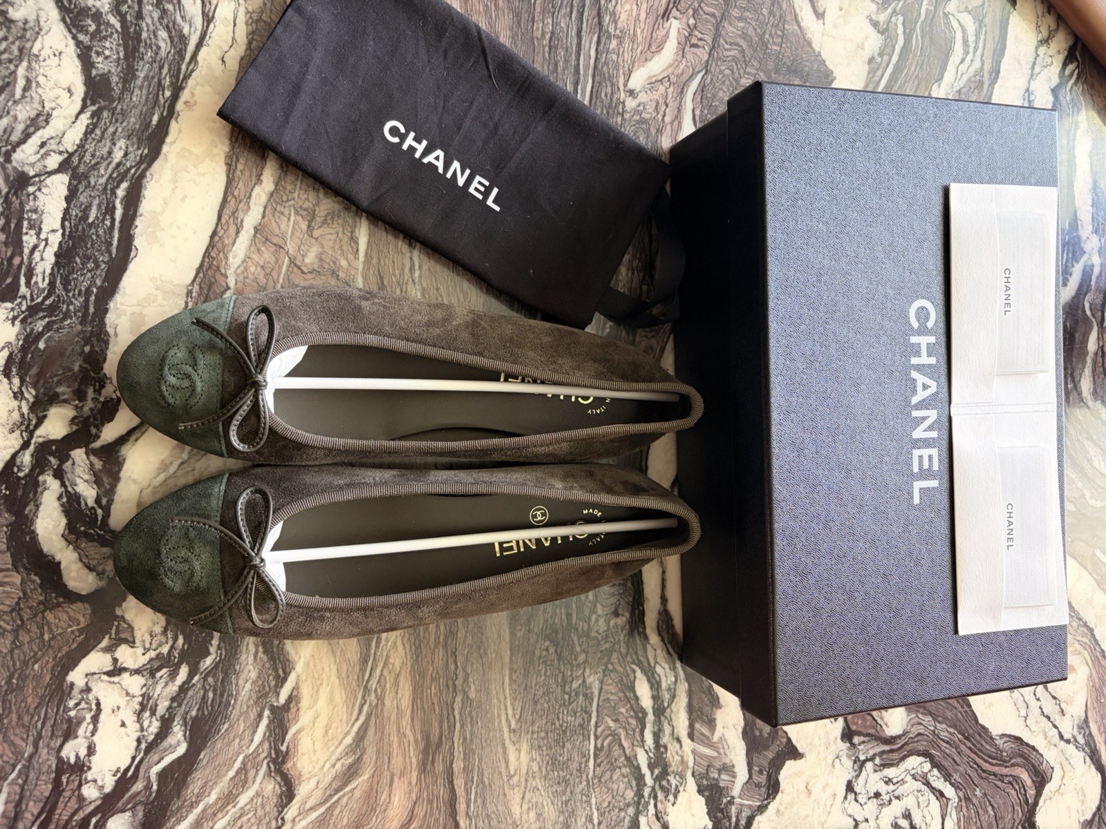 Chanel Suede Calfskin Cap Toe CC Ballerina Flats 40 Dark Khaki Dark Green