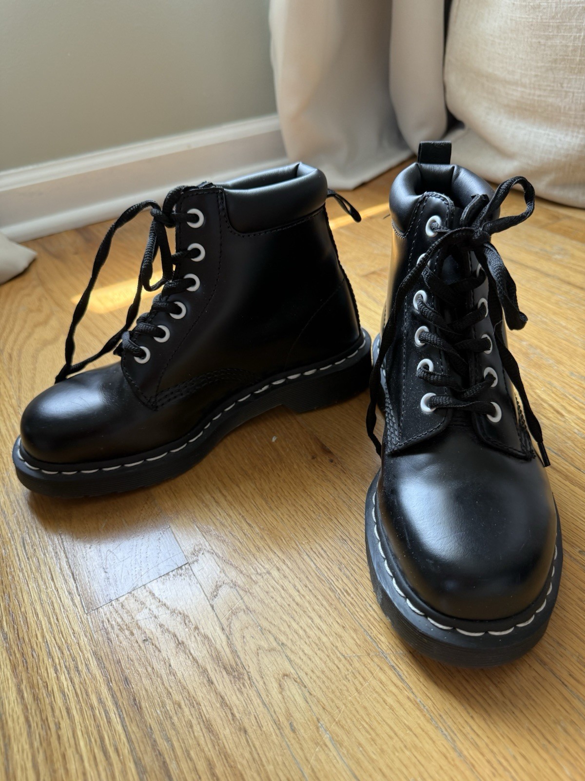 Dr Martens 1460 Junior Black Leather 8 Eye Combat Boots Youth US 6 EU 37