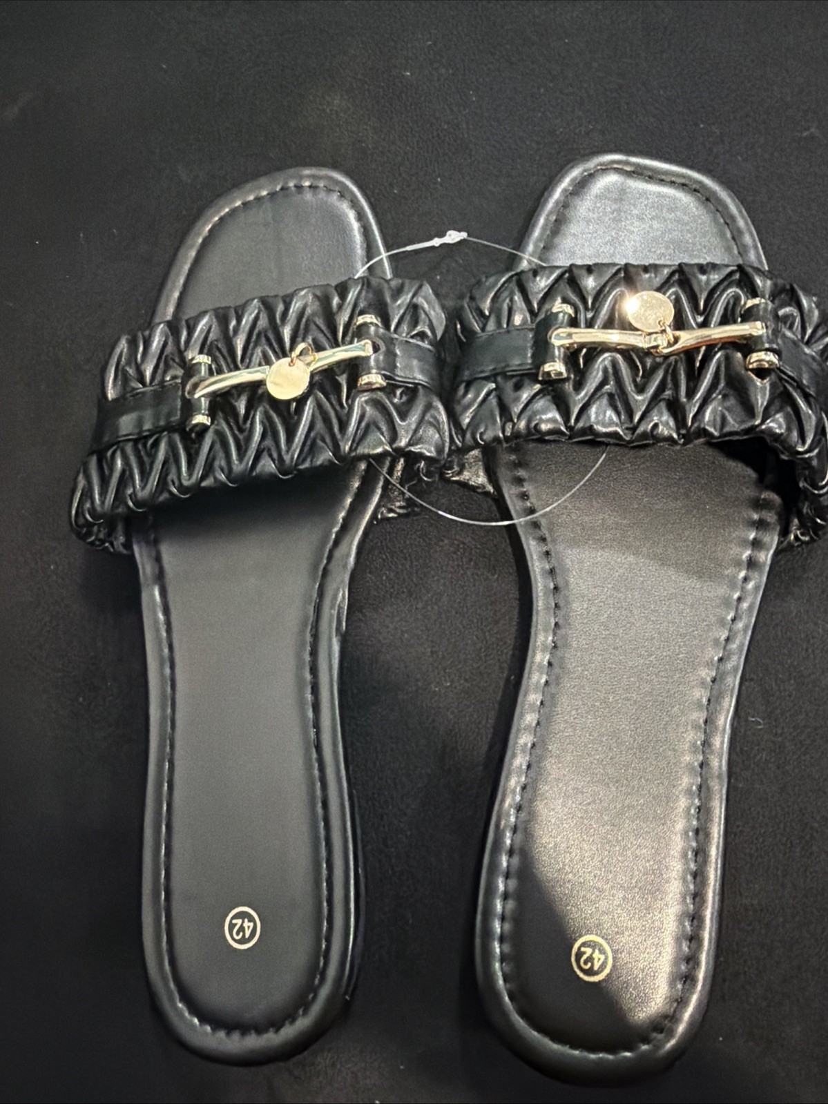 sandals women. Size :36,37,38,39,40,41,42 Available