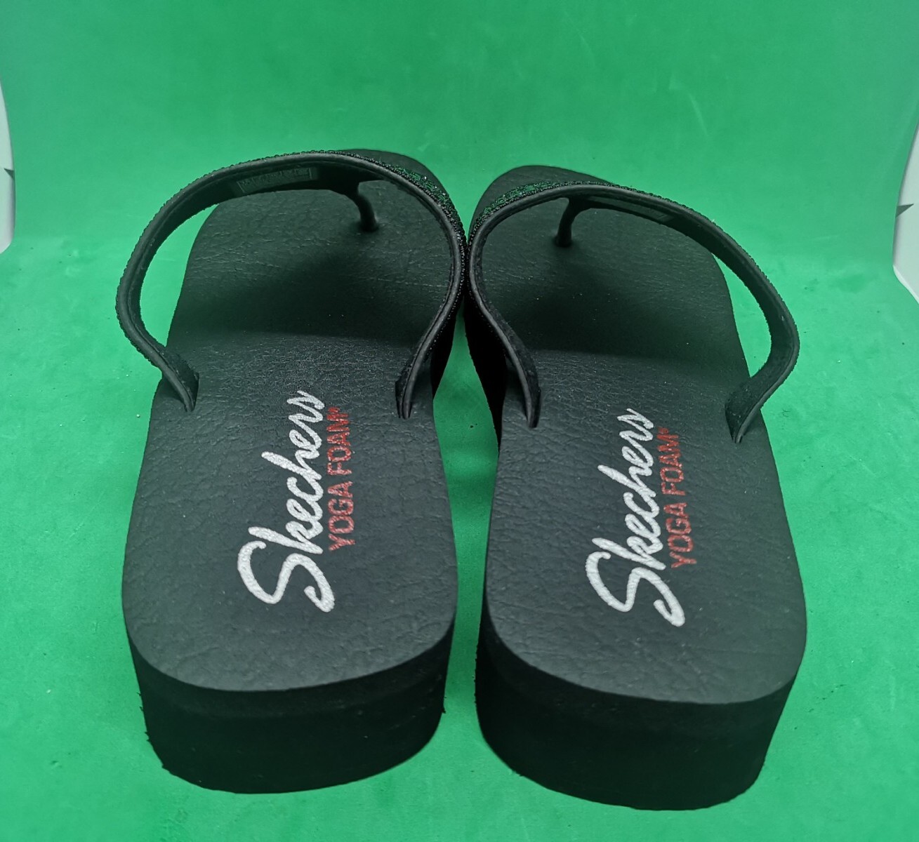 Skechers Yoga Foam 31601 Slip On Thong Flip Flop Sandals Women Sz 10 Black bling