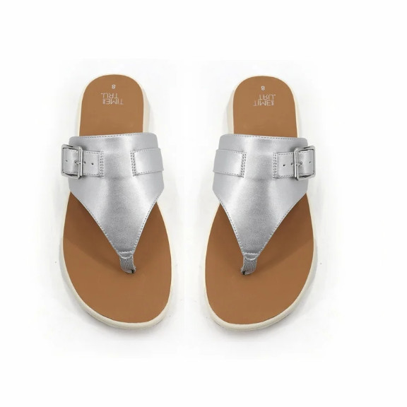 N.W.T – Time and Tru Women’s Comfort Flip Flop Sandal (Color Silver, Size 11)