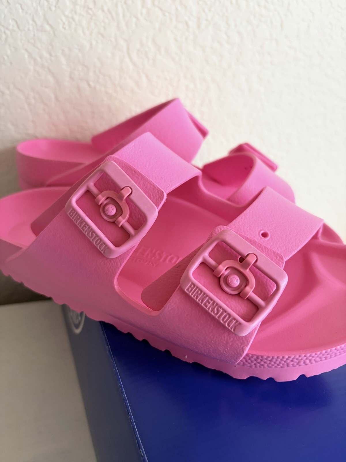 Birkenstock Arizona EVA Sandal Women’s 37 Or Size 6 Candy Pink New In Box
